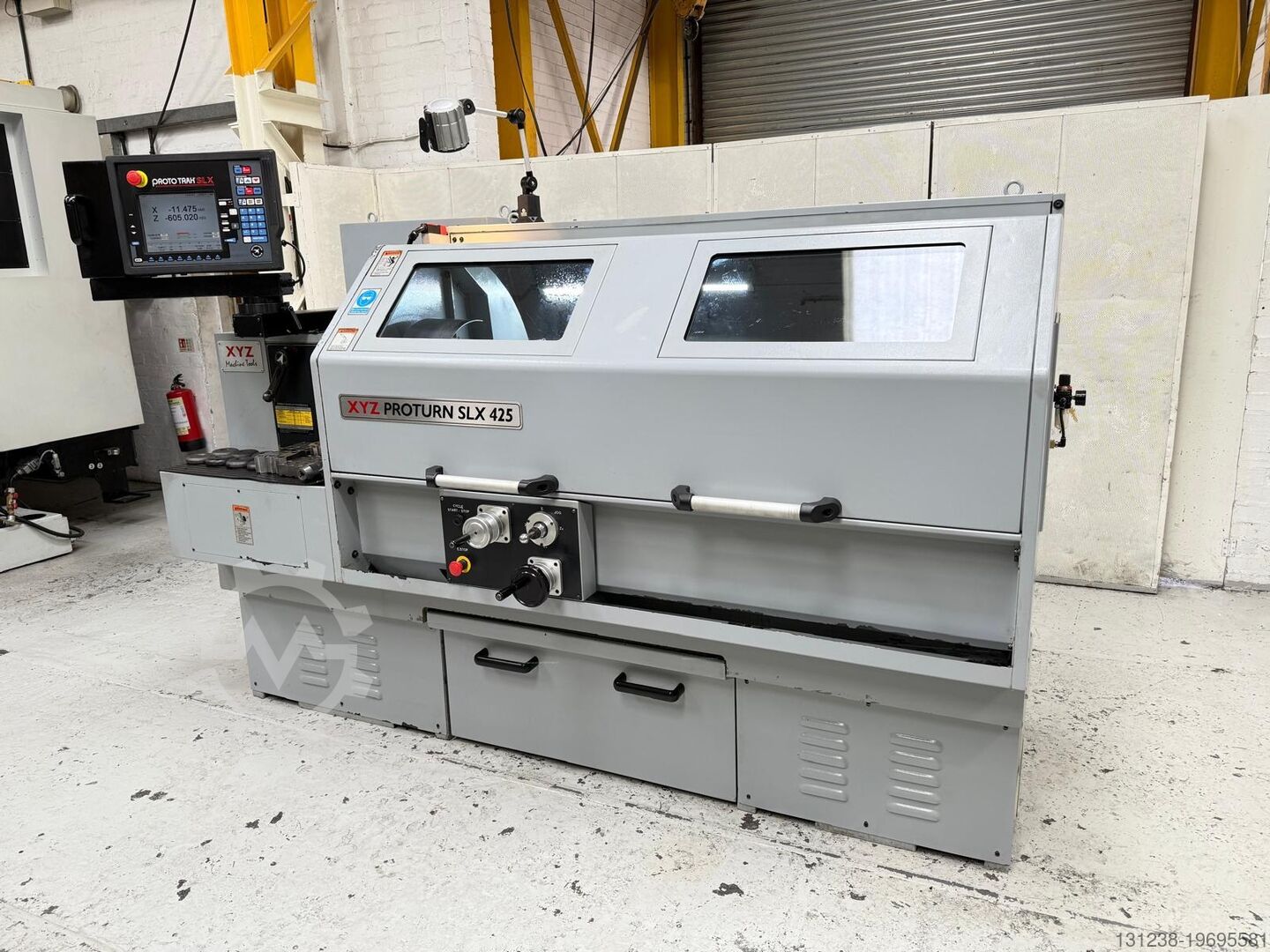 19695581-01.jpg?v=1754035836