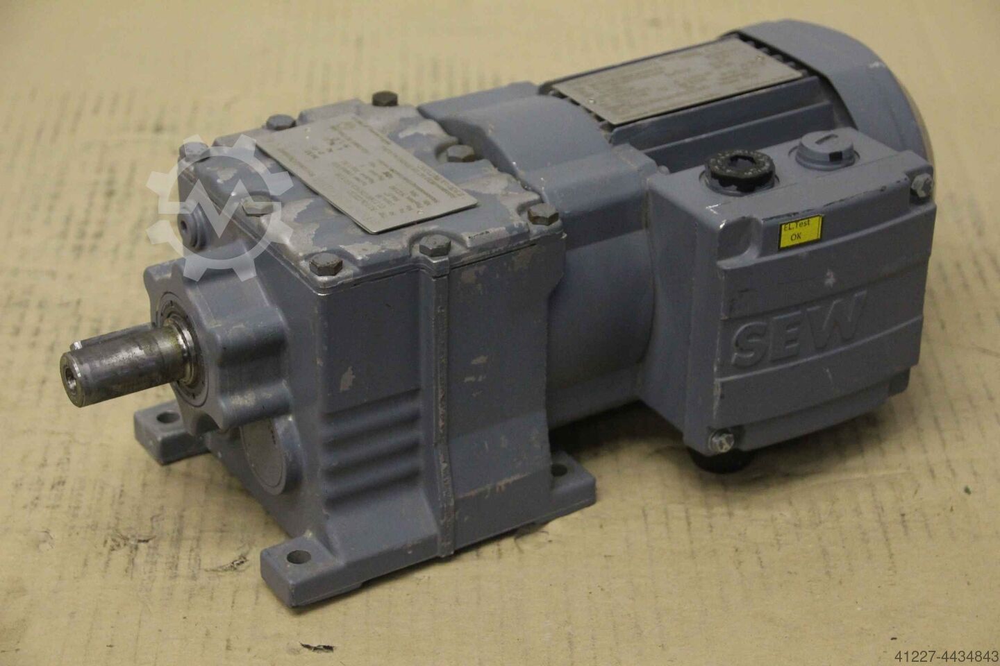 SEW-Eurodrive R17/A/112GD - used Gear motor 0.25 kW 36 rpm for sale