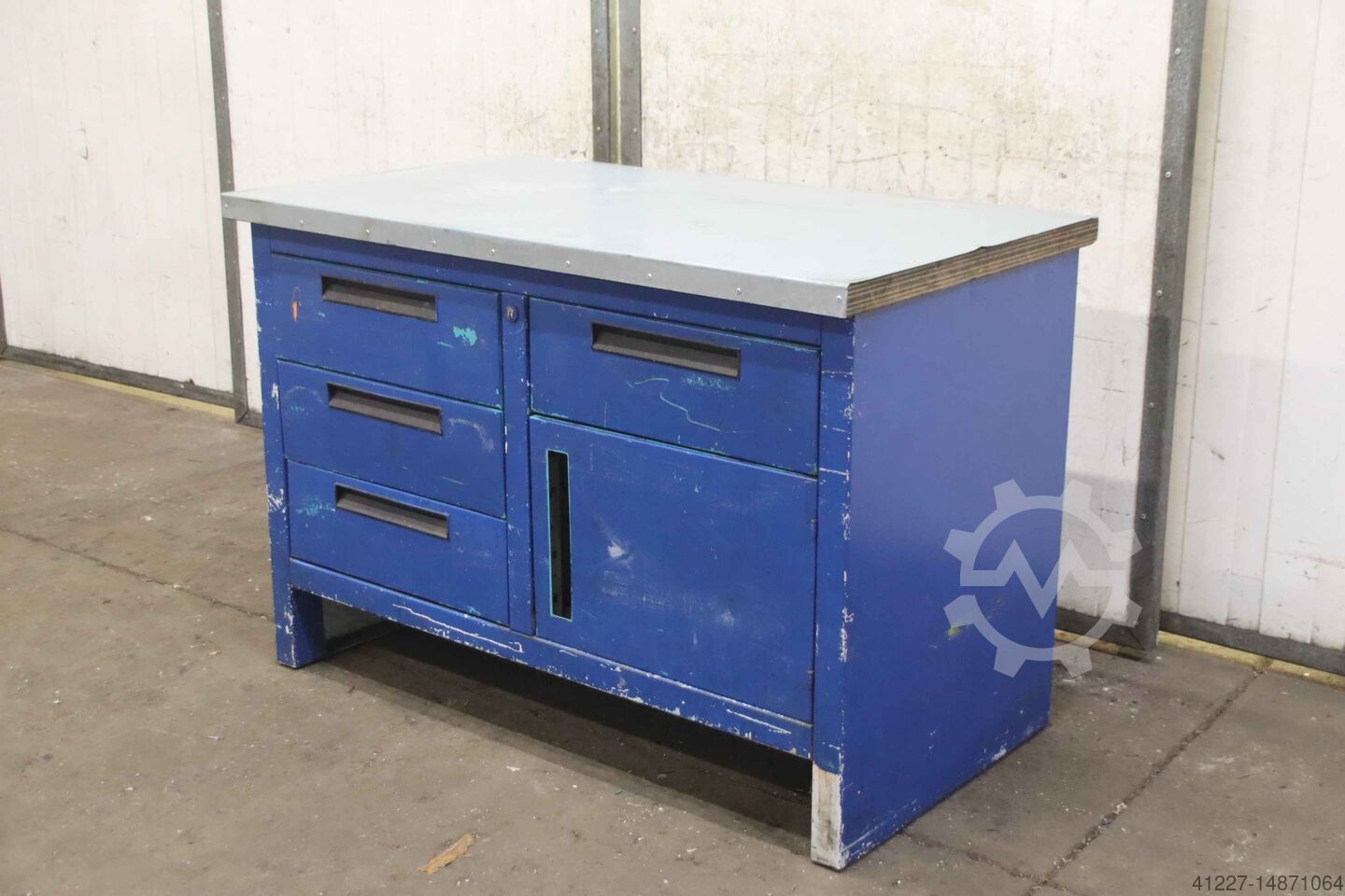 ▷ Used Workbench unbekannt 1240/700/H850 mm for sale 