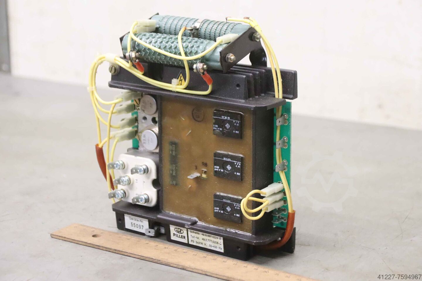 ▷ Generator -Spannungsregler Piller PS 3x 208V 50/400 Hz gebraucht kaufen 