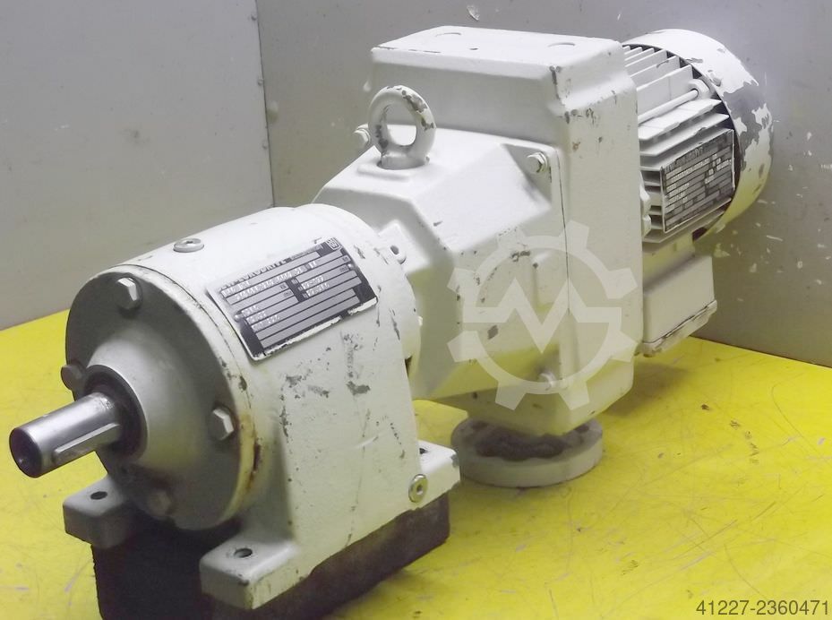 Drehstrom-Getriebemotor – 220V/400V, 0,37 KW (0,5 PS), 92 U/min, Hohlwelle 18 Mm, Übersetzung 15:1 – RSTV040