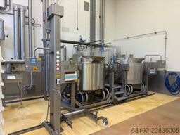 Terlet 2x 1000 liter ketels met lift