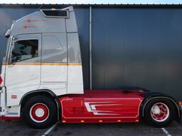 Volvo FH500 ADR GLOBETROTTER SHOWTRUCK