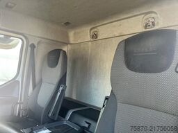 DAF LF 210 FA Cabine