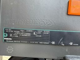 VOLVO EWR150E Mobilbagger mit ROTATOR ENCONG EC319