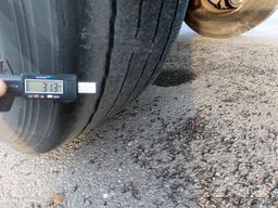 SCHMITZ CARGOBULL SKO24/L-13.4 FP 60-THERMO KING-Doppelstock-Lift