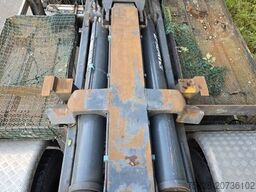 RENAULT Kerax 420 dci/Kran Hiab 080B-2/ Multilift Haken