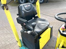 AMMANN Tandem-Vibrationswalze AV16-2