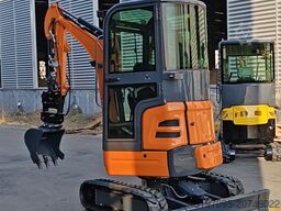 Tec-Point GmbH - 2,0 t Kubota D902 LT20P Schnellwechsler - Kabine+Heizung