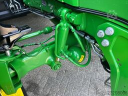 John Deere 6R250