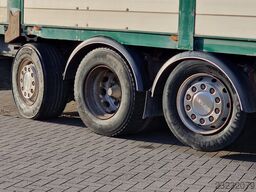 Scania P114-340 8x2*6 - Livestock 1 deck / Cattle - 3x...