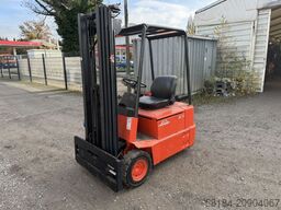 Linde E15
