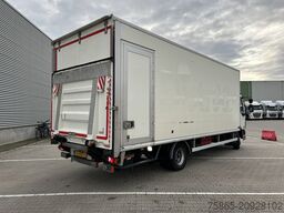 DAF LF 45 210 EEV / 466 dkm / Box Truck / Loadlift ...