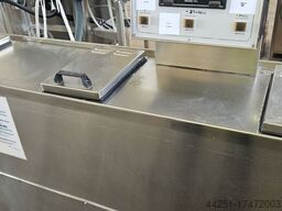 Roaches Färbemaschine