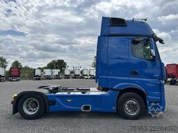 Mercedes-Benz 1851 LS Actros Gigaspace Retarder Standklima