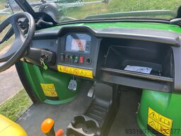 John Deere Gator 825i met kenteken 65 km/h met trekhaak
