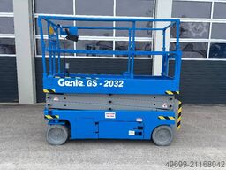 Genie GS 2032 8,10m Scherenarbeitsbühne *Akkus NEU*