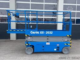 Genie GS 2032 8,10m Scherenarbeitsbühne *Akkus NEU*
