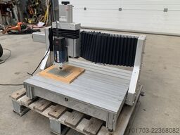 ISERT ELECTRONIC X 350 / Y 300 / Z 70 mm - 24000 RPM