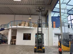 Jungheinrich EFG 320 / 4820 Std.