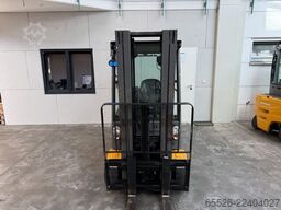 Jungheinrich EFG 320 / 5425 Std.