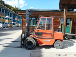 Komatsu FD40T-5E
