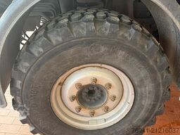 Mercedes-Benz Unimog U318