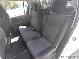 TOYOTA Hilux Double Cab Duty 4x4