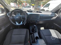 TOYOTA Hilux Double Cab Duty 4x4