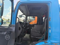 Mercedes-Benz Atego 1223 4x2 Pritsche mit Heckladekran ATLAS