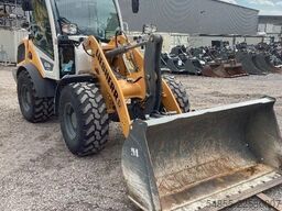 LIEBHERR L506 Compact