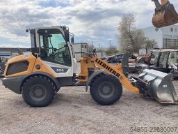 LIEBHERR L506 Compact