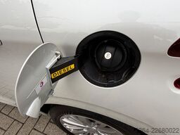PEUGEOT 208 1.6 Active BlueHDi 100 STOP & START
