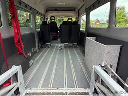 FIAT Ducato 2.3 Multijet Maxi 5 Sitze Rollstullift