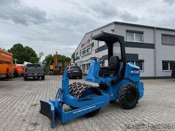 RAMMAX RW1800 SPT Erdbauwalze mit Schild