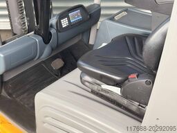 Jungheinrich EFG 220 - Service Neu - Batterie 90% - Freihub