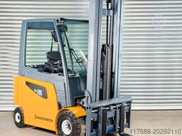 Jungheinrich EFG S30 - Service Neu - Batterie 84% - 7,5M Hub