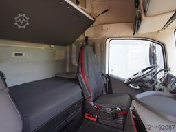 Volvo FH 460 Globetrotter tractor unit