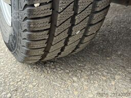 MERCEDES-BENZ Sprinter 215 CDI L2H2 Klima 7MBUX Heckschaden