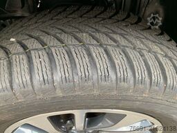 Nissan Navara 4WD 5 posti con HardTop