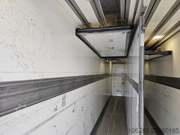 VOLVO FM330 6x2 FRIGOBLOCK Multizone Lenk u. L