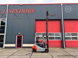 Still RX 20-20 2000kg TIPLO / Sideshift