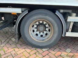 DAF CF 370 FA LUCHTVERING BEIDE ASSEN