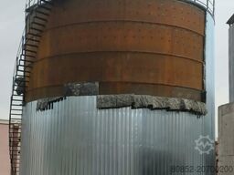 Polygonmach 1000 tons bitumen storage tanks