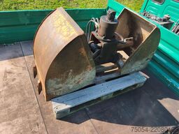 MAN LKW Kipper mit Kran und Holzgreifer 7731
