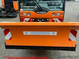 Multicar Tremo X56 Winterdienst Streuer + Besen NUR7536KM