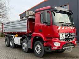 MERCEDES-BENZ Arocs 3243 8x4 Kipper Schwarzmuller Bordmatik