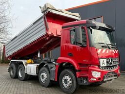 MERCEDES-BENZ Arocs 3243 8x4 Kipper Schwarzmuller Bordmatik