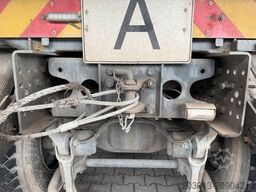 MERCEDES-BENZ Arocs 3243 8x4 Kipper Schwarzmuller Bordmatik