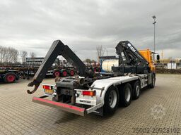 DAF CF 85.410 8x2 / HMF 3000 K6 crane (30T/m 6x ext...